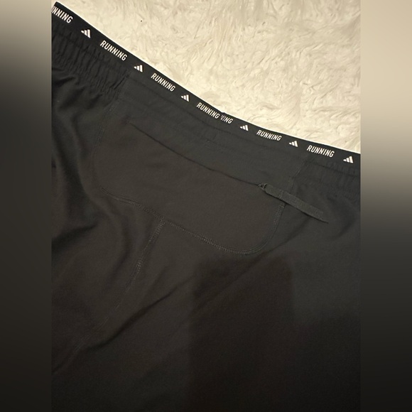 Own The Run 3-Stripes Shorts
Size: S/P 4" - Picture 5 of 9